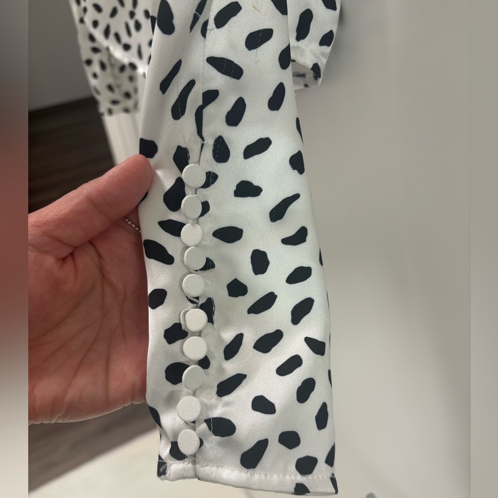 Self-Portrait Polka Dot Ruffled Satin Blouse Size 2 - Picture 6 of 11